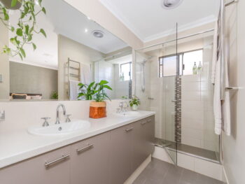 Listing image for 8 Alamo Link, Harrisdale  WA  6112