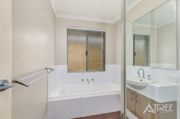 Listing image for 276 Wright Road, Harrisdale  WA  6112