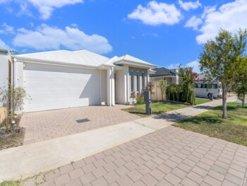 Listing image for 4 Jarvis Road, Haynes  WA  6112