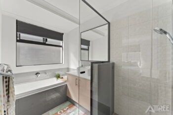 Listing image for 19 Melbourne Loop, Hammond Park  WA  6164