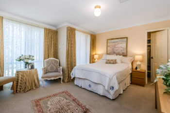 Listing image for 10 Pinewood Walk, Canning Vale  WA  6155