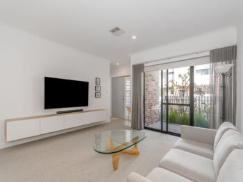 Listing image for 5 Catseye Walk, Treeby  WA  6164