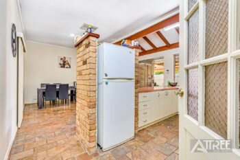 Listing image for 5 Camelot Court, Thornlie  WA  6108