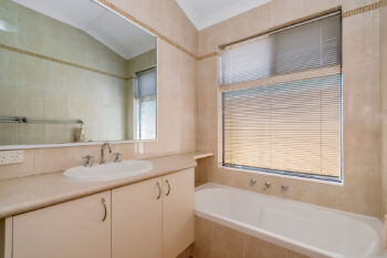 Listing image for 11 Hockley Loop, Canning Vale  WA  6155