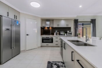 Listing image for 37 Hardwick Boulevard, Canning Vale  WA  6155