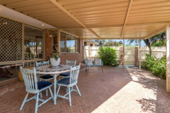 Listing image for 10 Mulga Place, Thornlie  WA  6108