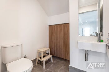 Listing image for 8 Catseye Walk, Treeby  WA  6164