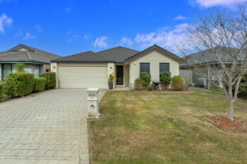 Listing image for 19 Cowes Street, Harrisdale  WA  6112