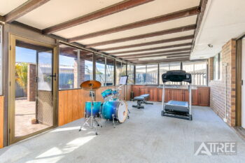 Listing image for 10 Chifley Place, Huntingdale  WA  6110