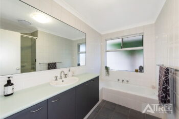 Listing image for 15 Ridgehaven Court, Canning Vale  WA  6155