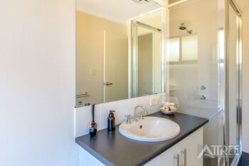 Listing image for 9 Glenora Way, Harrisdale  WA  6112