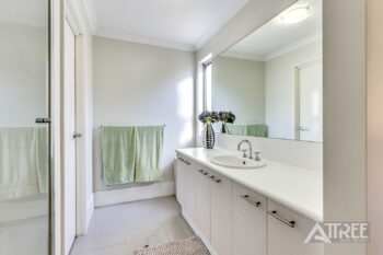 Listing image for 15 Gleeson Way, Harrisdale  WA  6112