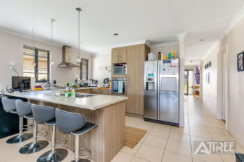 Listing image for 10 Cornforth Way, Piara Waters  WA  6112