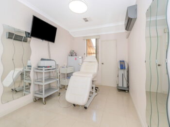 Listing image for 37 Lausanne Way, Canning Vale  WA  6155