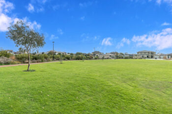 Listing image for 40 Middle Parkway, Canning Vale  WA  6155