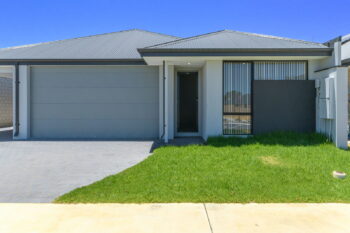 Listing image for 7A Longwood Way, Lakelands  WA  6180