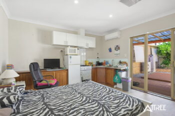 Listing image for 6 Ambassador Court, Thornlie  WA  6108