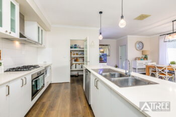 Listing image for 4 Albavale Road, Piara Waters  WA  6112