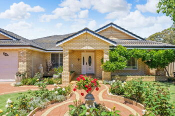 Listing image for 10 Luton Court, Canning Vale  WA  6155