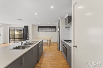 Listing image for 7 Lapwing Approach, Harrisdale  WA  6112