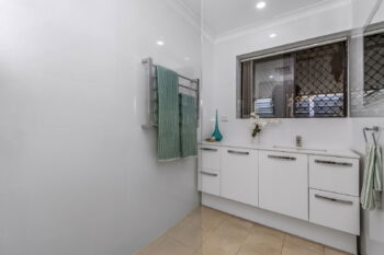 Listing image for 10 Teak Way, Maddington  WA  6109