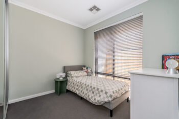 Listing image for 40 Middle Parkway, Canning Vale  WA  6155