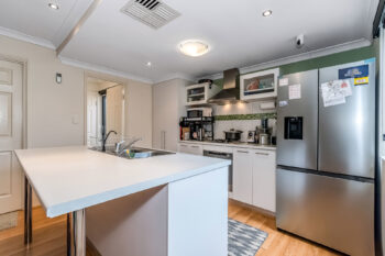 Listing image for 4/194 Boardman Road, Canning Vale  WA  6155