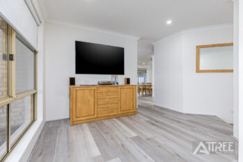 Listing image for 17 Endeavour Court, Thornlie  WA  6108