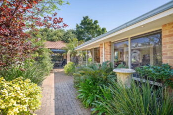 Listing image for 28 Roebuck Avenue, Canning Vale  WA  6155