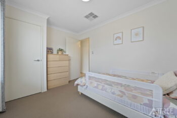 Listing image for 8 Passendale Crescent, Piara Waters  WA  6112