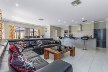 Listing image for 7 Blarney Place, Canning Vale  WA  6155