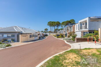 Listing image for 4 Conifer Place, Kardinya  WA  6163