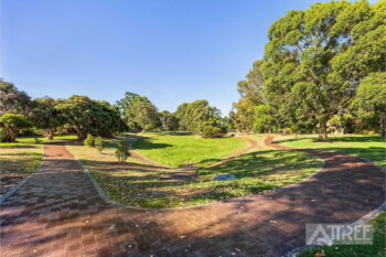 Listing image for 136 Burrendah Boulevard, Willetton  WA  6155