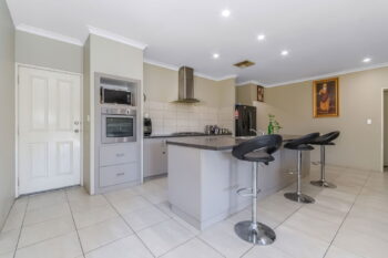 Listing image for 7 Blarney Place, Canning Vale  WA  6155