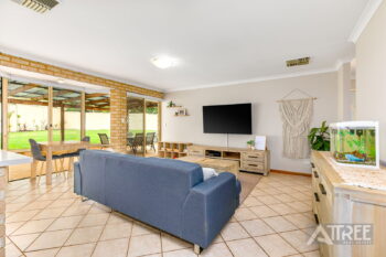 Listing image for 15B Embassy Court, Thornlie  WA  6108