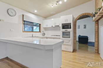 Listing image for 40 Springfields Close, Banjup  WA  6164