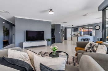 Listing image for 21 Tarragon Place, Thornlie  WA  6108