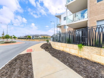 Listing image for 4/2 Delaronde Drive, Success  WA  6164