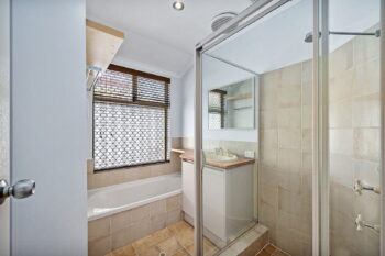 Listing image for 2/74 - 76 Upton Street, St James  WA  6102