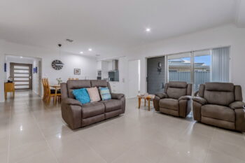 Listing image for 8 Langer Crescent, Champion Lakes  WA  6111