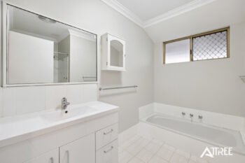 Listing image for 2/208 Burslem Drive, Maddington  WA  6109