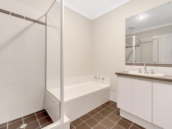 Listing image for 1/35 Barfield Road, Hammond Park  WA  6164