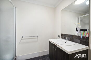 Listing image for 33 Portsmouth Way, Harrisdale  WA  6112