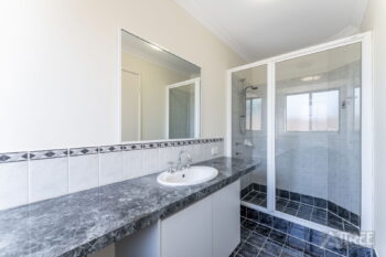 Listing image for 7 Spinifex Way, Canning Vale  WA  6155