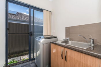 Listing image for 11 Basil Loop, Treeby  WA  6164
