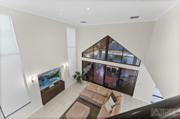 Listing image for 9 Minton Bend, Harrisdale  WA  6112