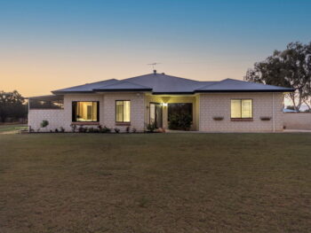 Listing image for 74 Fieldview Chase, Oakford  WA  6121