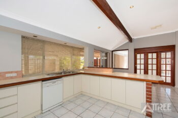 Listing image for 27 Illawarra Crescent, Canning Vale  WA  6155