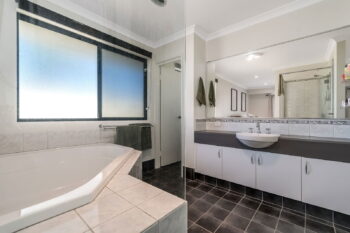 Listing image for 2 Wiroo Way, Byford  WA  6122