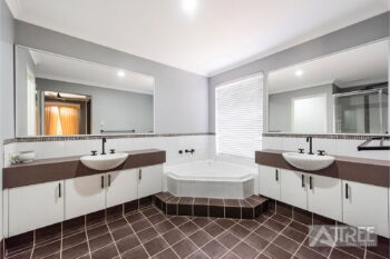 Listing image for 32 Peverett Loop, Baldivis  WA  6171